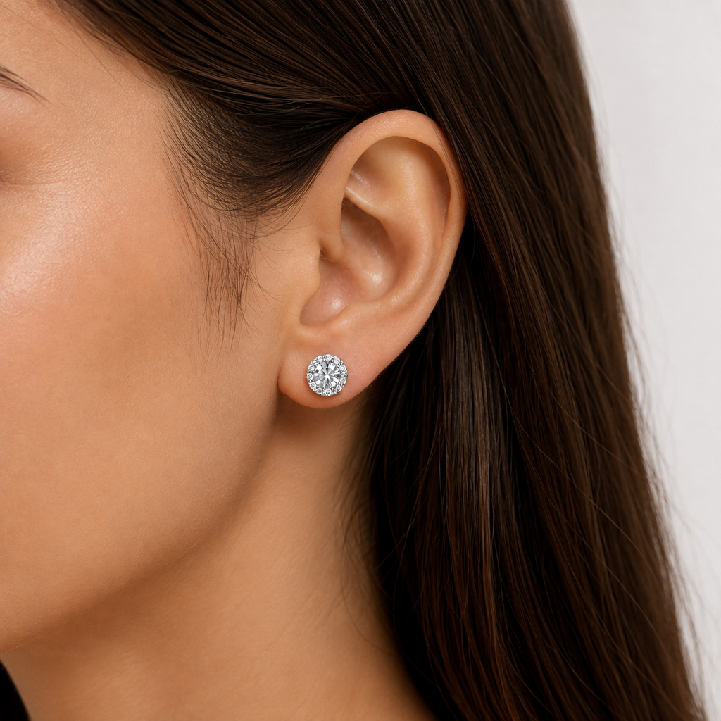 Aretes Halo Clásicos Blancos