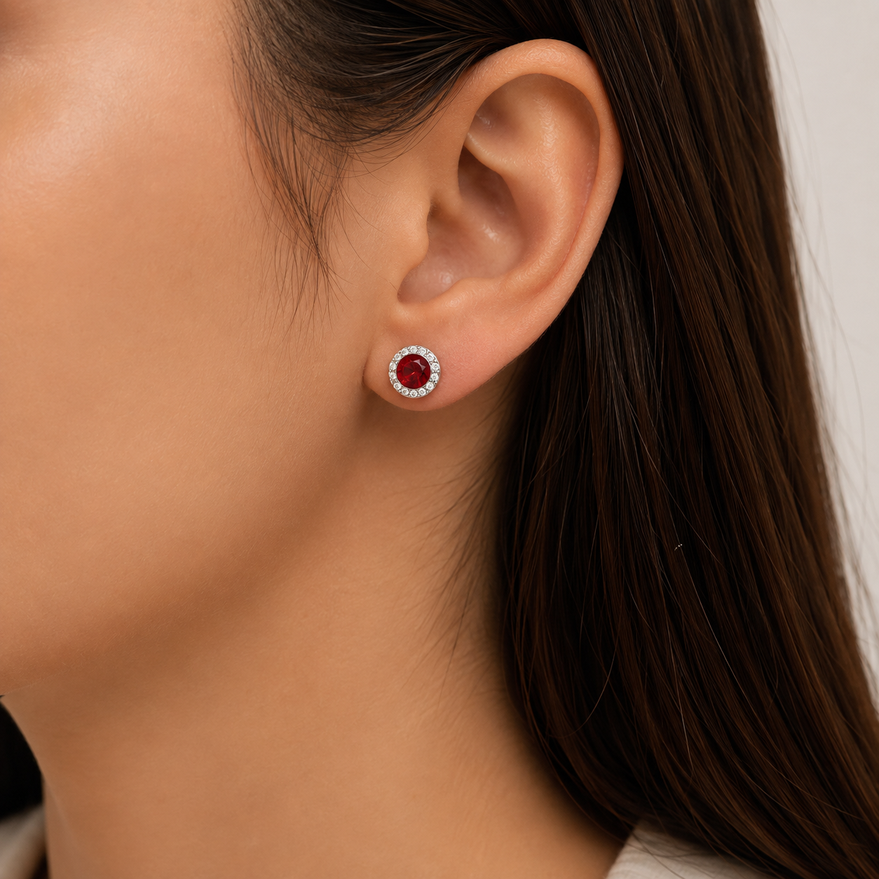 Aretes Halo Clásicos Rojo Vino