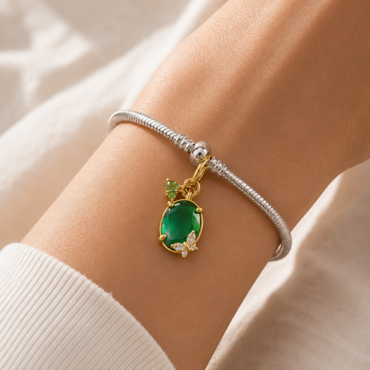 Charm Gema Oval Verde